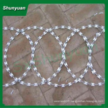 High tensile CBT-60 galvanized sharp razor barbed wire for security fence